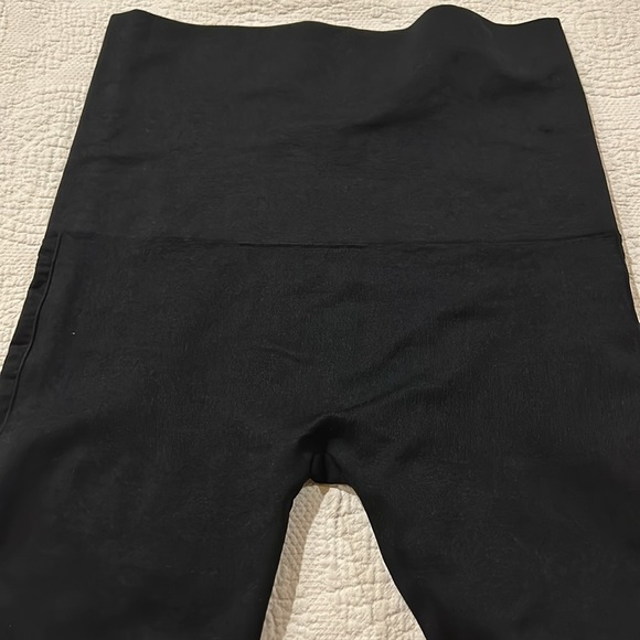 Belly Bandit Mother Tucker Breathable Post partum compression leggings. Size XL - Picture 5 of 10